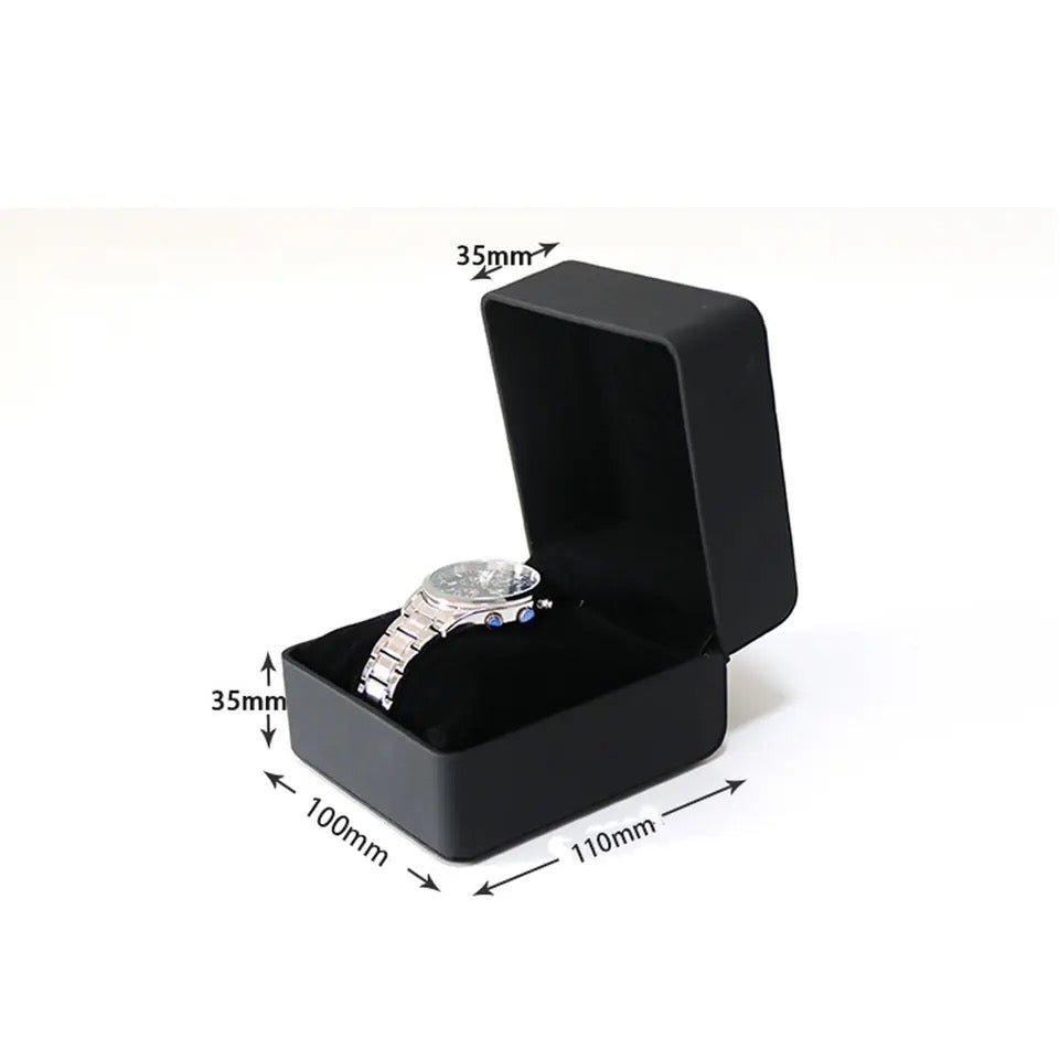 Boîte à montre noire ModTime, ouvert avec une montre, schéma indiquant 110 x 100 mm et 35 mm pour le couvercle et la base