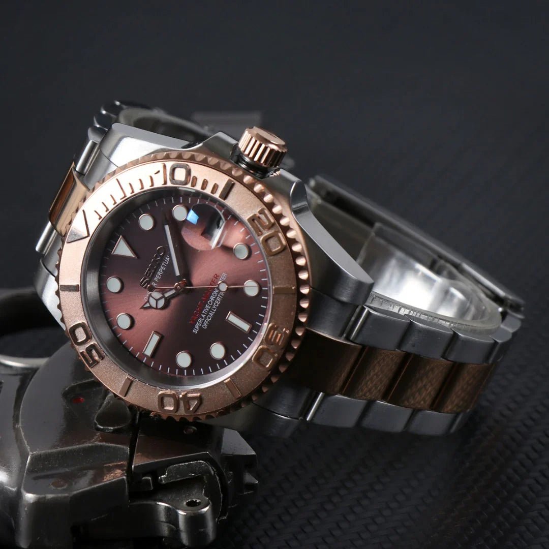 Montre automatique ModTime de style Yachtmaster — configuration bicolore aux tons or rose (NH35), bracelet bicolore, index ronds, vue sur le côté