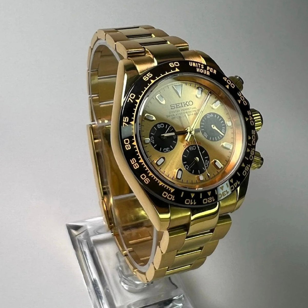 Daytona Mod All Gold Oyster gold chronograph Seiko mod style watch with VK63 movement by ModTime - dial detail