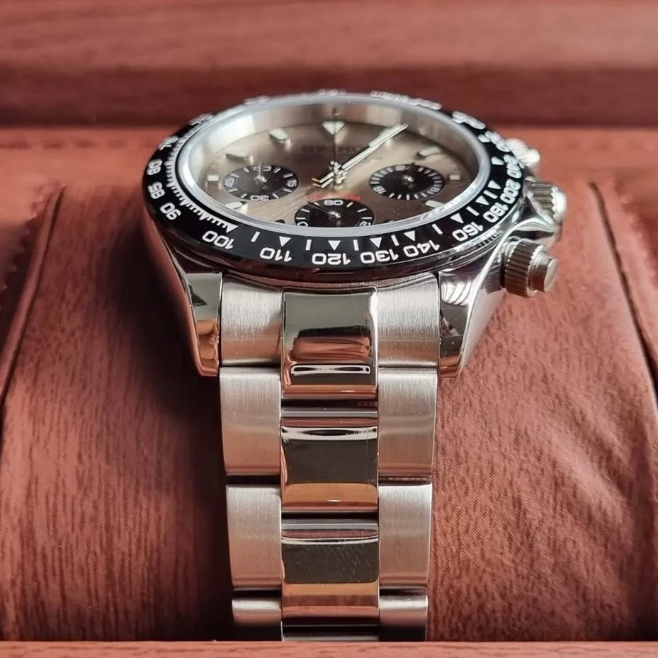 Daytona Mod Champagne Dial Oyster chronograph Seiko mod style watch with VK63 movement by ModTime - additional product view