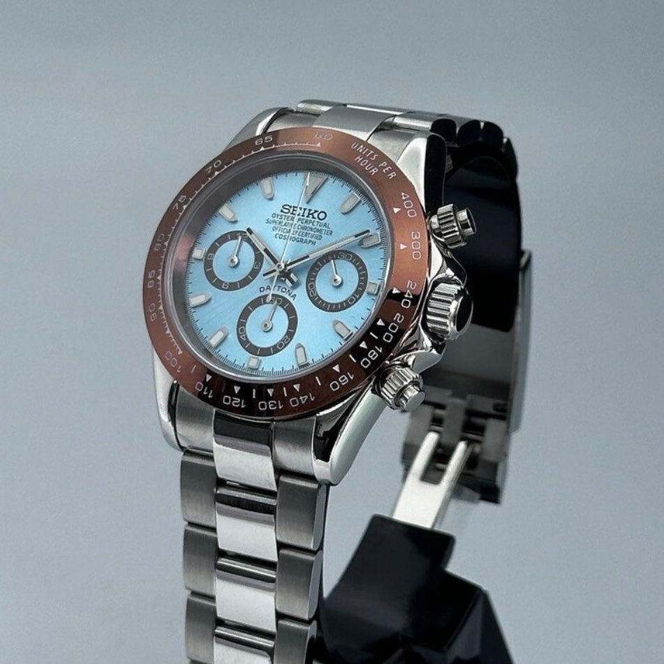 Daytona Mod Silver Platin Dial Oyster silver chronograph Seiko mod style watch with VK63 movement by ModTime - side profile