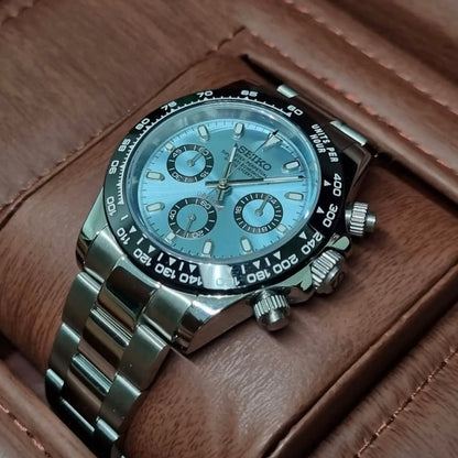 Daytona Mod Silver Sky Blue Dial Oyster silver and blue chronograph Seiko mod style watch with VK63 movement by ModTime - case and bracelet detail