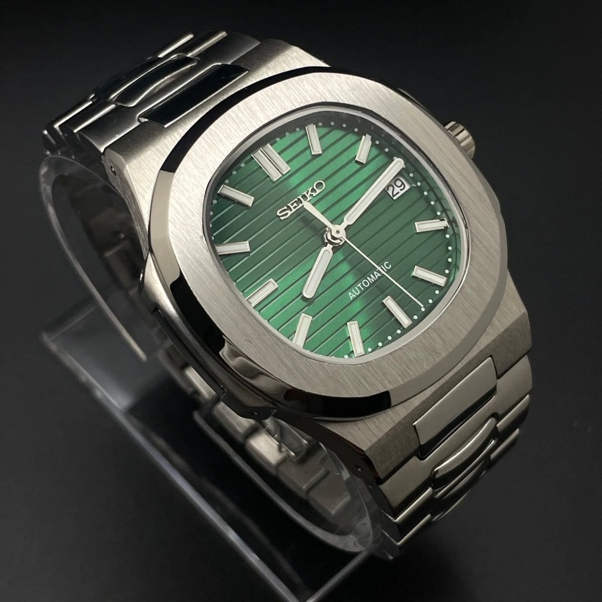 Nautilus Mod Silver Emerald Green Dial silver and green Seiko mod style watch with NH35 automatic movement by ModTime - case and bracelet detail