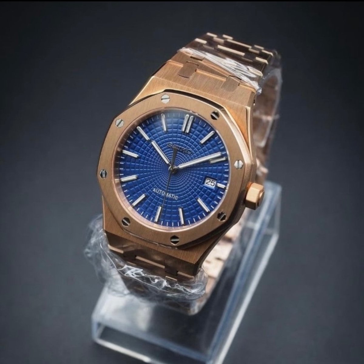 Royal Oak Mod Rose Gold Blue Dial rose gold and blue Seiko mod style watch with NH35 automatic movement by ModTime - dial detail