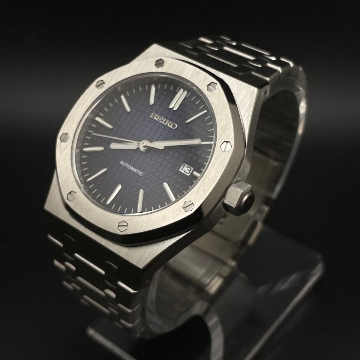 Royal Oak Mod Silver Ocean Blue Dial silver and blue integrated bracelet Seiko mod style watch with NH35 automatic movement by ModTime - dial detail