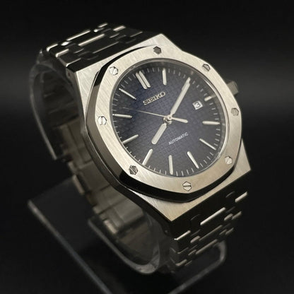 Royal Oak Mod Silver Ocean Blue Dial silver and blue Seiko mod style watch with NH35 automatic movement by ModTime - case and bracelet detail