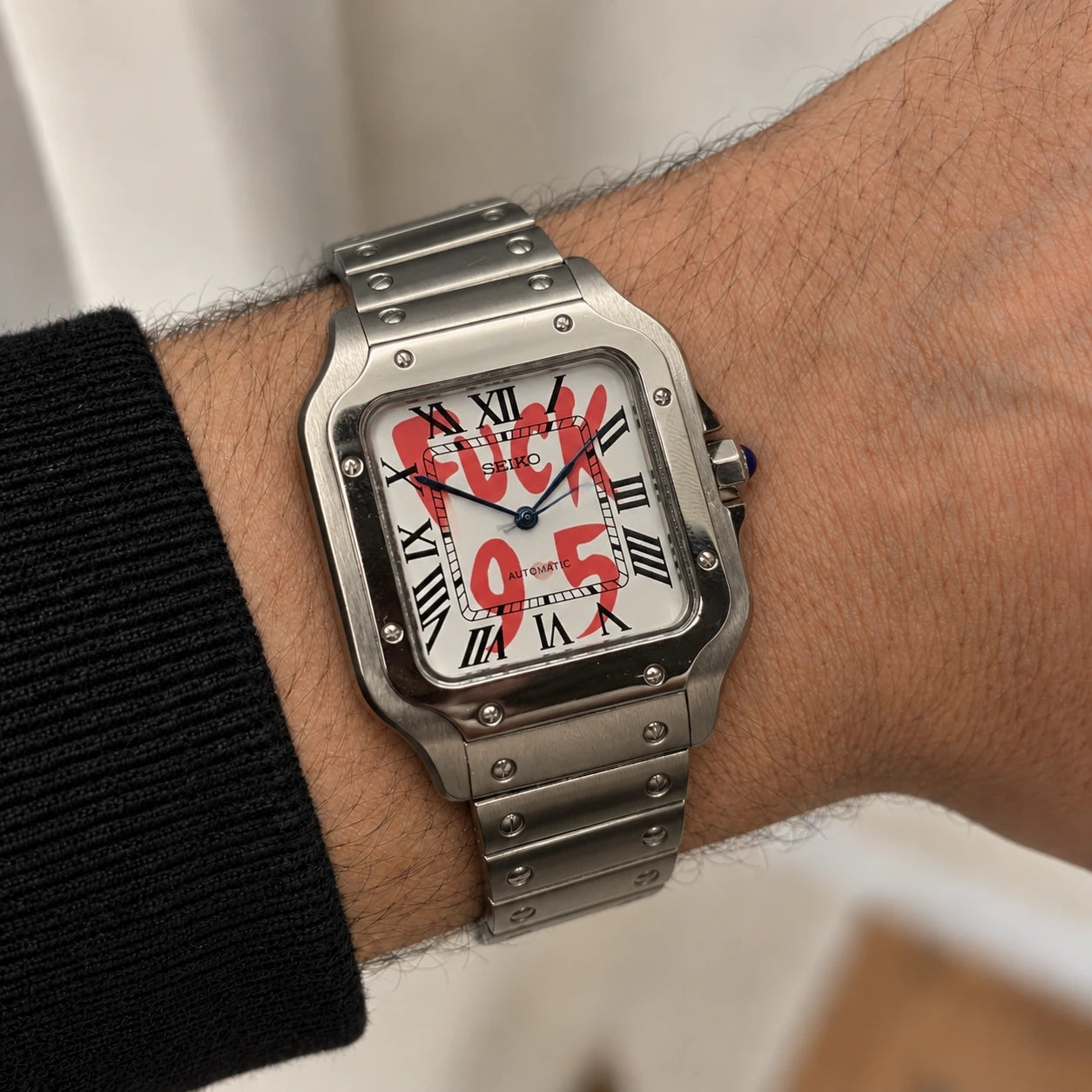 SANTOS WATCH MOD SILVER 9-5 WHITE DIAL — on wrist